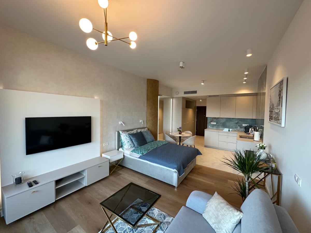 Hanza Tower Blue Bay Apartment
