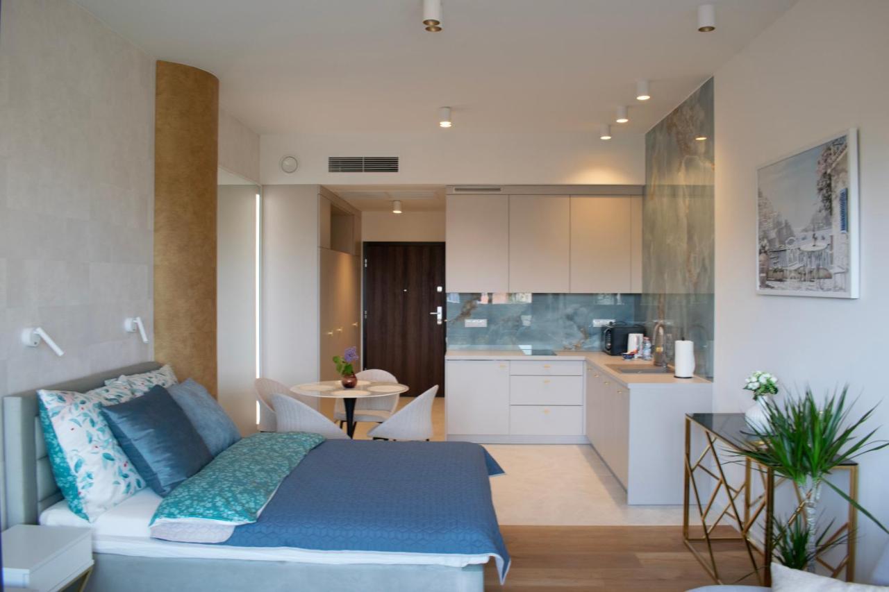 Hanza Tower Blue Bay
